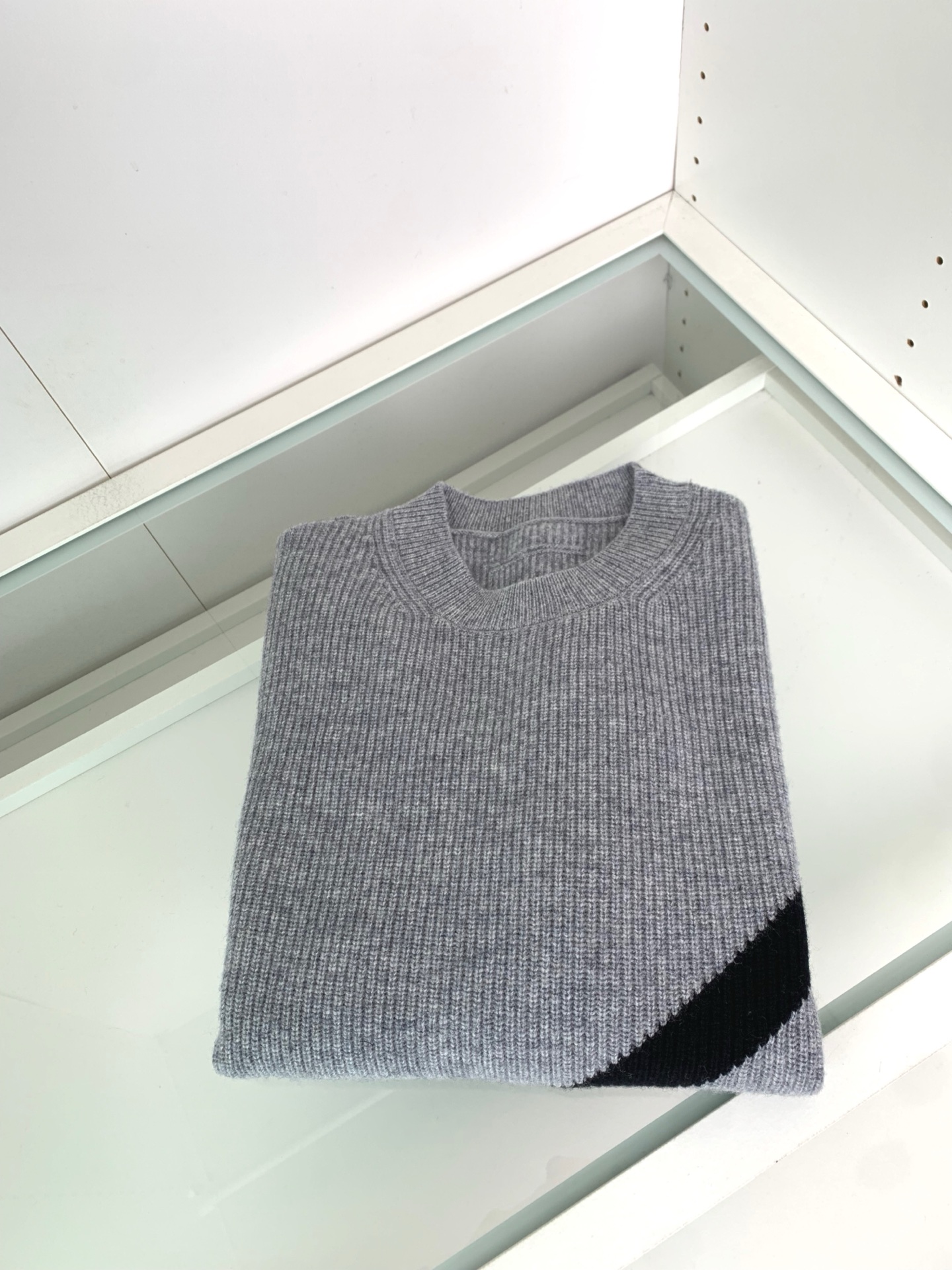 ZZ男士高端简约羊绒羊毛混纺针织毛衫元宝针设计官网最新，香港洋行渠道货，纯正血统品质，25秋冬新款，经典