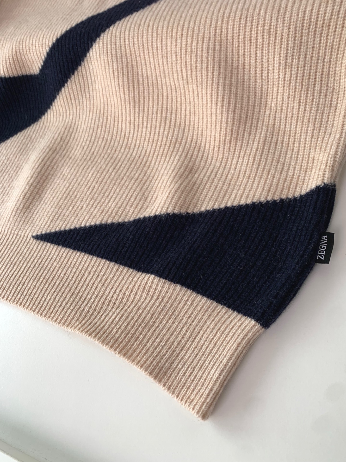 ZZ男士高端简约羊绒羊毛混纺针织毛衫元宝针设计官网最新，香港洋行渠道货，纯正血统品质，25秋冬新款，经典