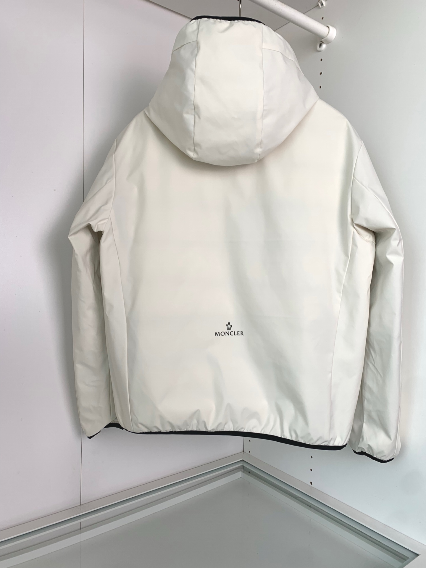 （A面三防面料）MON秋冬新款简约纯色休闲双面羽绒服！男士经典双面穿简约大气，采用三防面料，防水，防油污