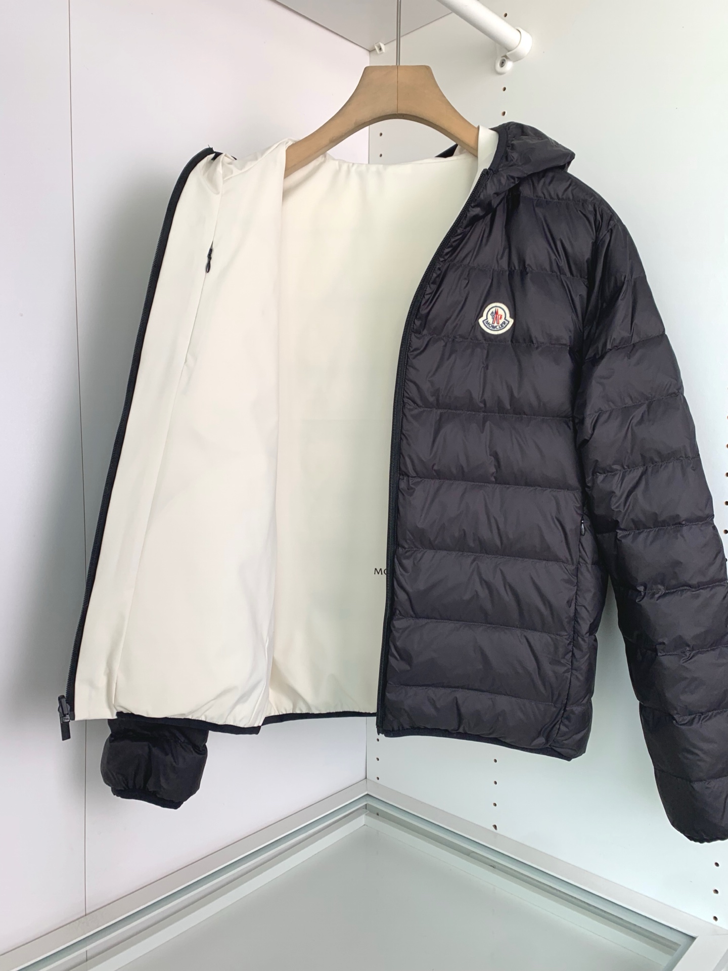 （B面羽绒服）MON秋冬新款简约纯色休闲双面羽绒服！男士经典双面穿简约大气，采用三防面料，防水，防油污，