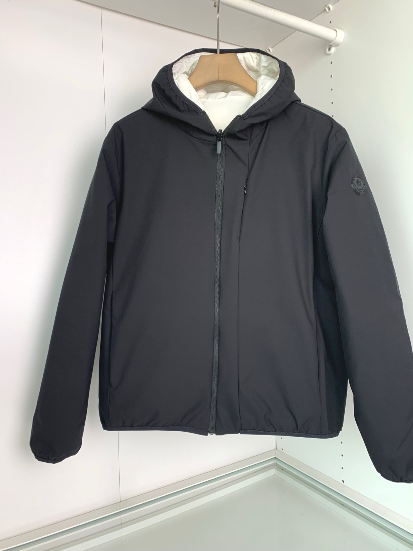 A面三防面料）MON秋冬新款简约纯色休闲双面羽绒服！男士经典双面穿简约大气，采用三防面料，防水，防油污，