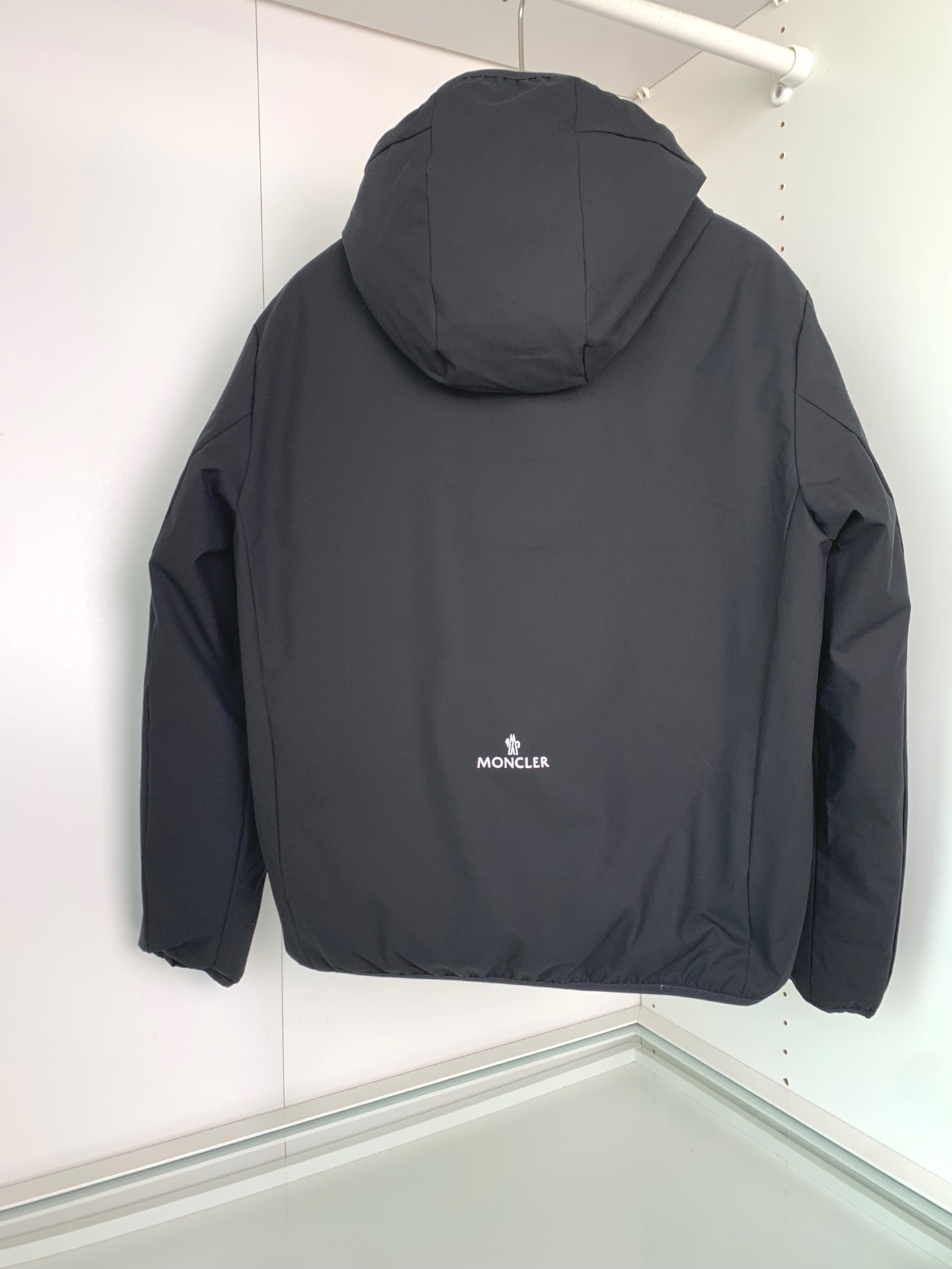 A面三防面料）MON秋冬新款简约纯色休闲双面羽绒服！男士经典双面穿简约大气，采用三防面料，防水，防油污，