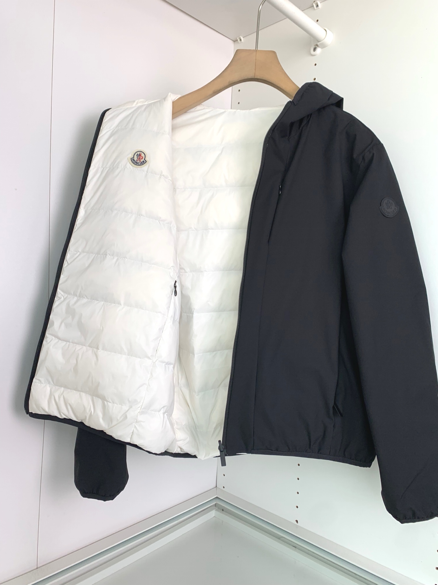 A面三防面料）MON秋冬新款简约纯色休闲双面羽绒服！男士经典双面穿简约大气，采用三防面料，防水，防油污，