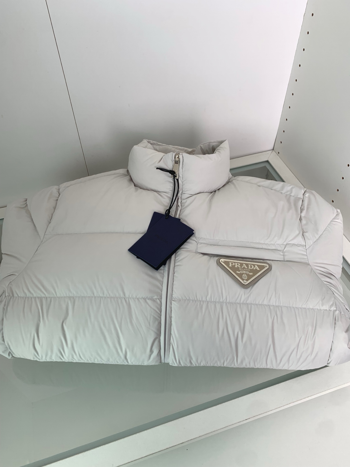 Pra新款三角标立领保暖羽绒服外套、贸易公司渠道稀出，同步官网发售！P家全新上线的功能性羽绒，现代运动线