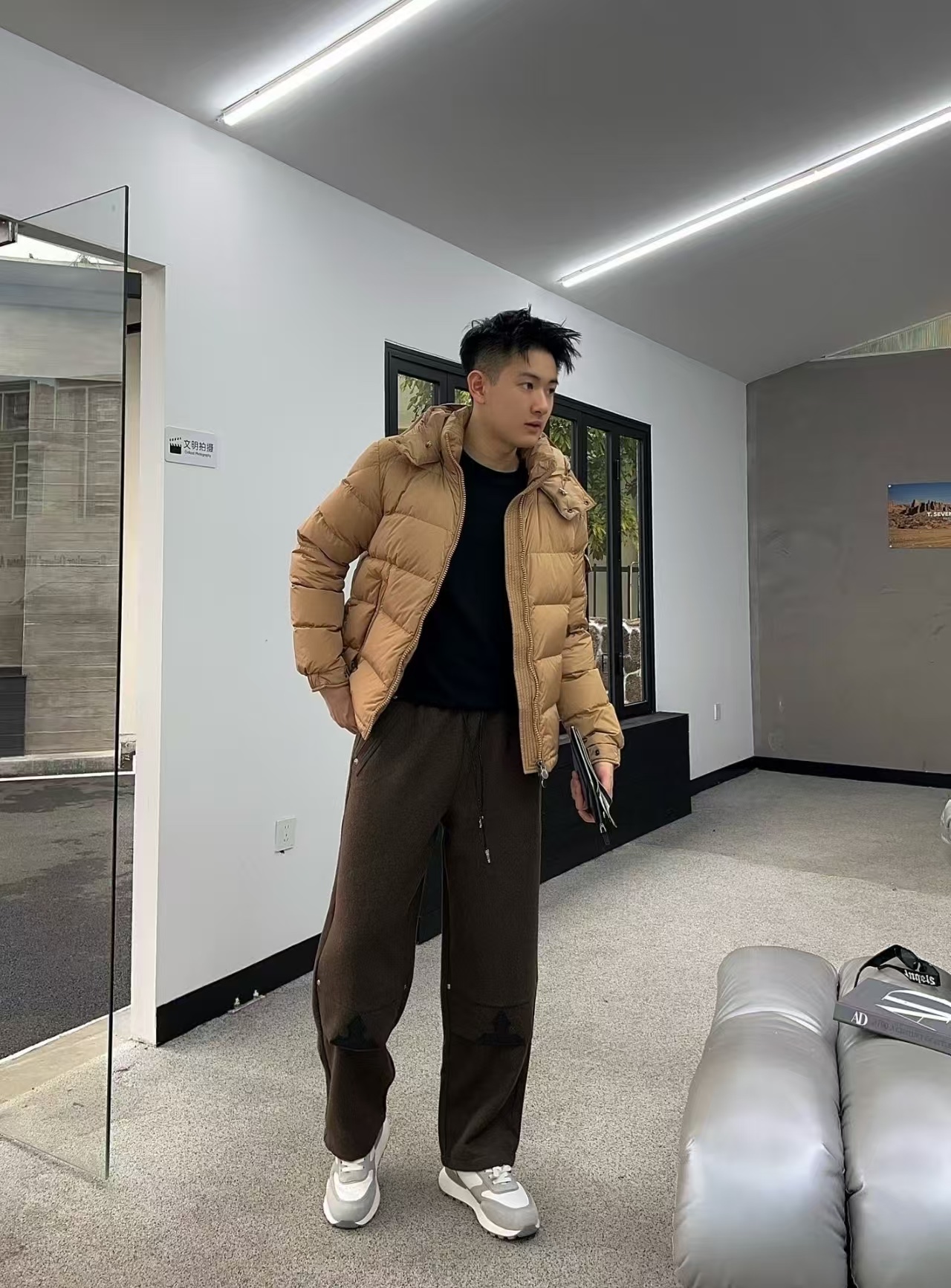 NO:645127,Khaki model upper body picture, alexander wang19860909卡其色模特上身图,,alexander wang,Men's clothing