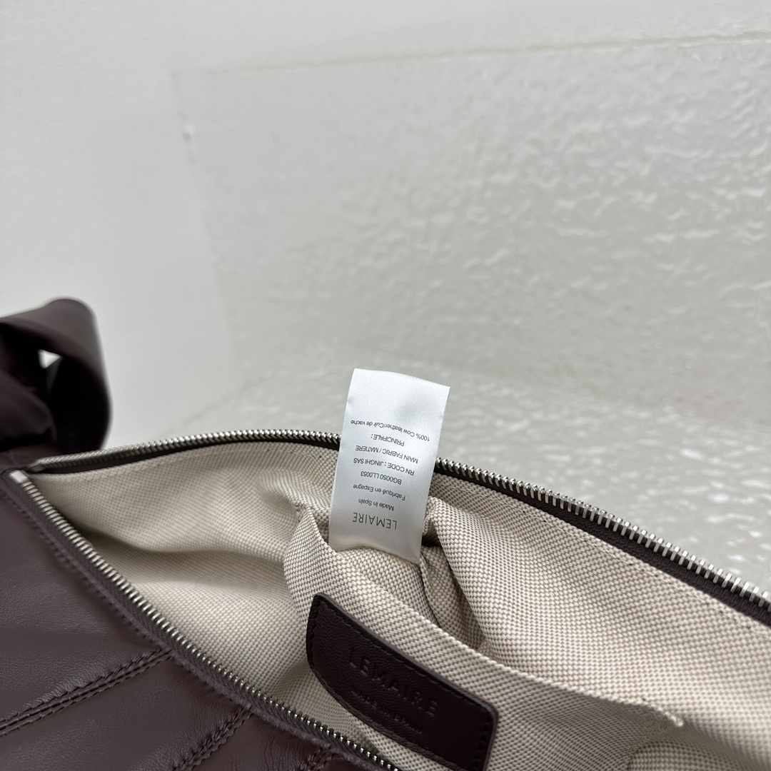 中号山胡桃色ChristopheLemacroissantbag牛角包性冷淡风的Lemaire处女座法棍