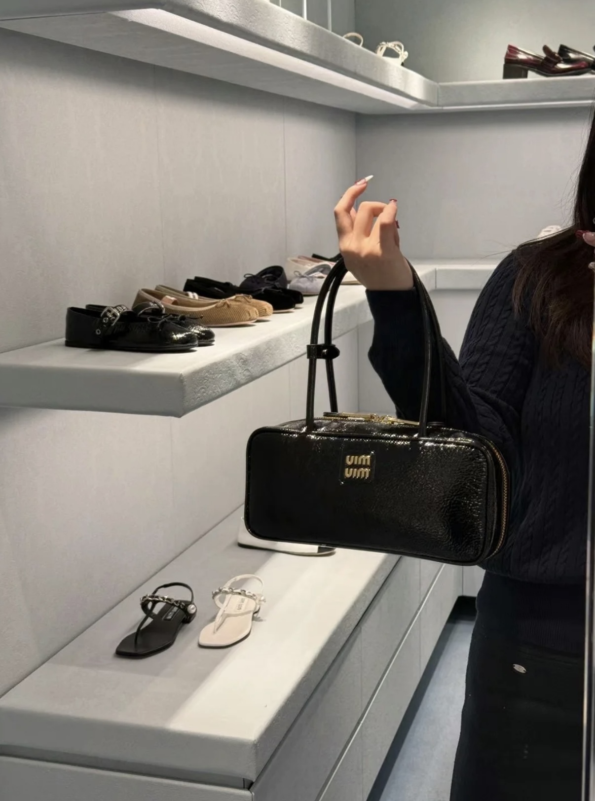 Miu Miu Product _dEaqf-8cRtUEG8vTXLTFxMTjBJeVX0Skk_tFtmw