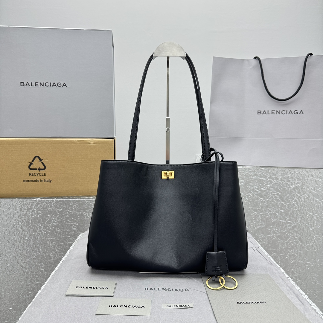 Balenciaga Style Black Tote Bag Lookbook Reference image 1