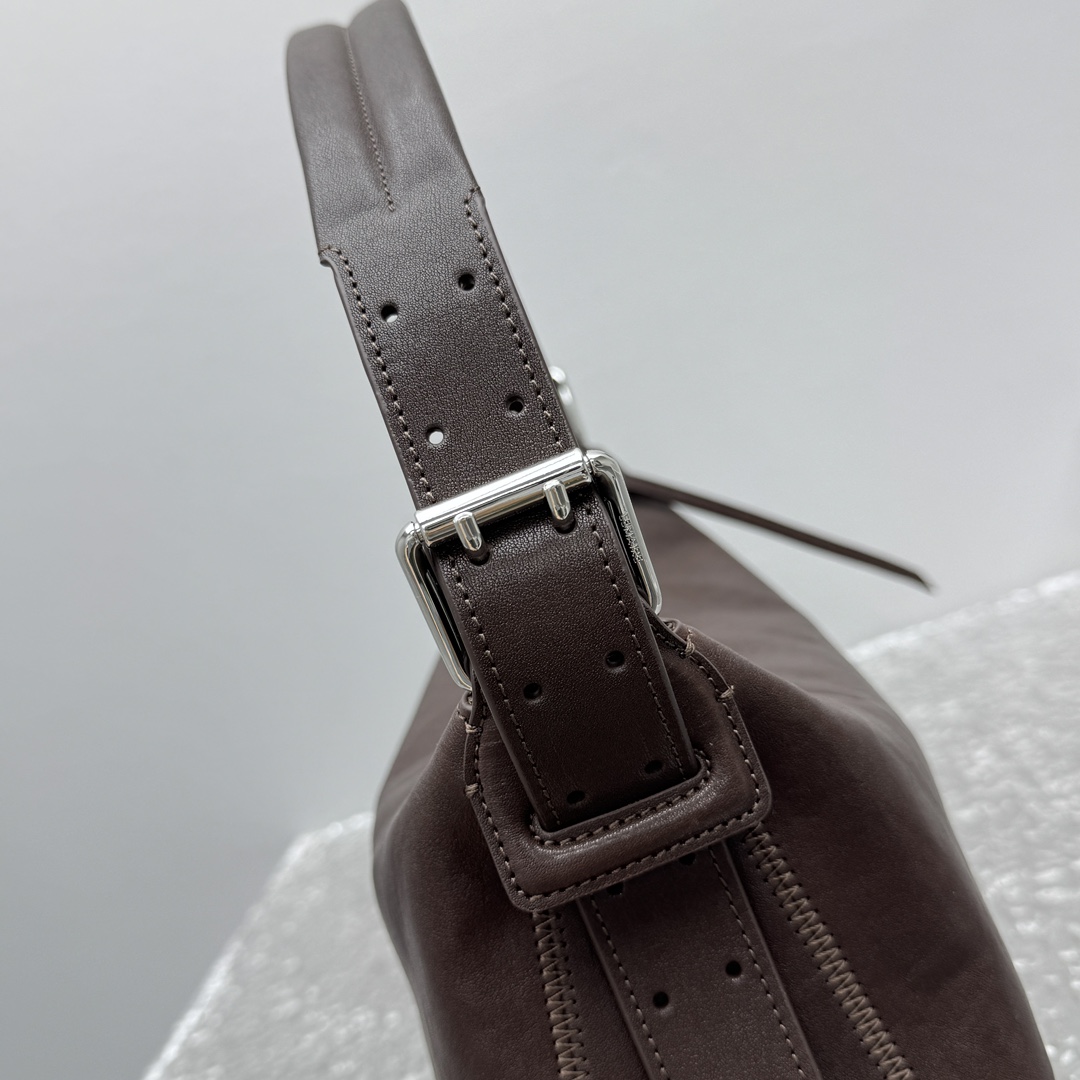 Lemaire Belted Baguette Brown Leather Shoulder Bag - Compact and Elegant 14 i1753867125 3610 13