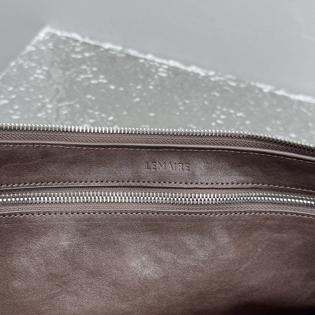 Lemaire Belted Baguette Brown Leather Shoulder Bag - Compact and Elegant 17 i1753867128 672 0