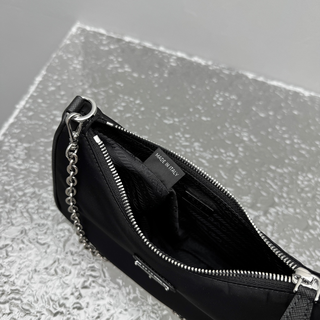 프라다 136630 가방 Prada Bag 썸네일 이미지