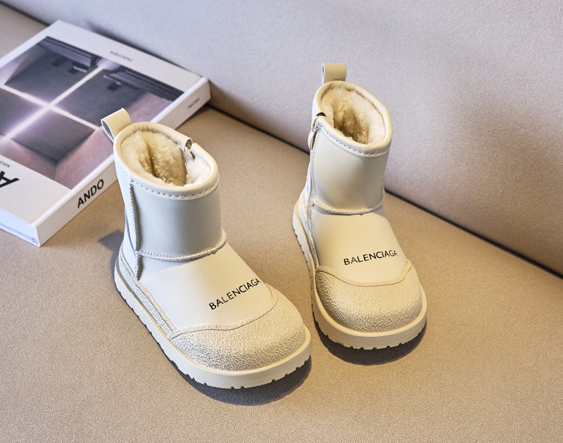 图片[5]-💝BALENCIAGA 雪地靴拉链款童鞋！💘💲 🚗BALENCIAGA冬季新款时尚加绒保暖棉靴最火爆的网红款儿童雪地靴🛵 🔥巴黎世家欧洲站平底男女童百搭个性潮流厚底防滑炸街童鞋丑萌防雨淋棉鞋💥 🍎官网潮牌韩版最新款防滑增高底透气休闲经典款亲子潮鞋轻便大头防踢脚童鞋🎈 🍒颜色： 黑色，白色 尺码：26-37码-选品中心