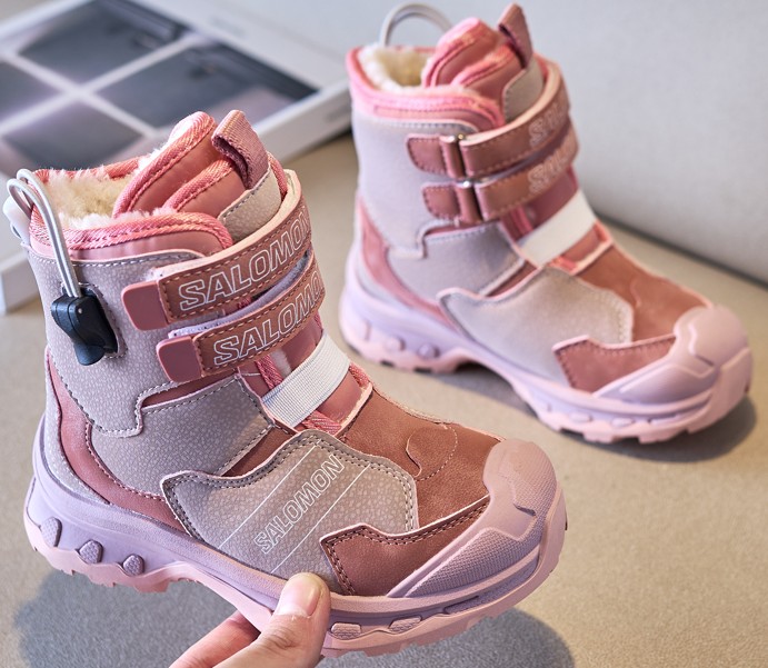 图片[4]-💘萨络蒙单板滑雪鞋BOA户外加绒雪地靴！🎈💲 🚗纯原萨络蒙单板滑雪鞋BOA户外骑行保暖靴多功能远足靴登山鞋加绒款雪地靴🛵 🔥SALOMON欧洲站最霸气高端款厚底老爹鞋户外减震款徒步鞋男女童大气雪地靴💥 🍎官网潮牌韩版最新款防滑防踢脚耐磨底透气休闲潮鞋增高童鞋雪地靴滑雪装备💋 🍒颜色： 黑，粉，棕 尺码：26-37码-选品中心