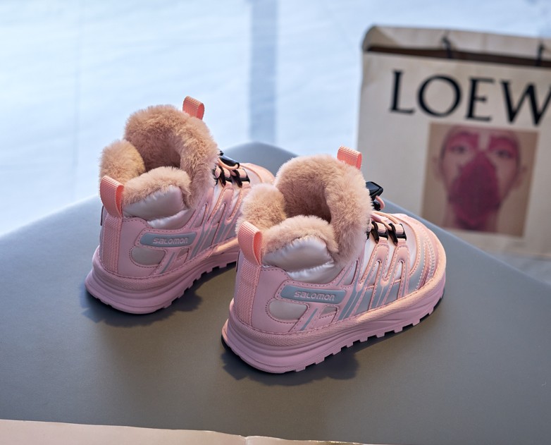 图片[4]-💖萨络蒙XT-Q加绒卡扣雪地靴！💘💲 🚗纯原萨络蒙 XT-Q 加绒卡扣保暖防水儿童休闲越野机能运动跑步鞋雪地靴🛵 💥SALOMON欧洲站厚底老爹鞋户外徒步鞋男女童百搭跑步鞋加棉雪地鞋童鞋💖 💘官网潮牌韩版最新款防滑耐磨加厚底透气休闲经典冬季潮鞋一脚蹬短靴棉靴🍎 🍒颜色： 黑，粉，灰 尺码：26-37码-选品中心