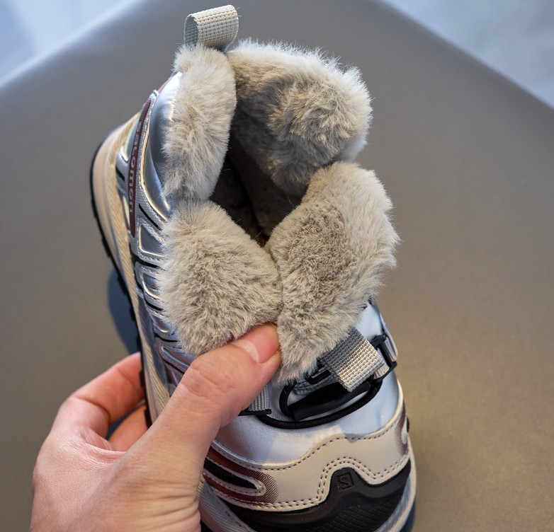 图片[3]-💖萨络蒙XT-Q加绒卡扣雪地靴！💘💲 🚗纯原萨络蒙 XT-Q 加绒卡扣保暖防水儿童休闲越野机能运动跑步鞋雪地靴🛵 💥SALOMON欧洲站厚底老爹鞋户外徒步鞋男女童百搭跑步鞋加棉雪地鞋童鞋💖 💘官网潮牌韩版最新款防滑耐磨加厚底透气休闲经典冬季潮鞋一脚蹬短靴棉靴🍎 🍒颜色： 黑，粉，灰 尺码：26-37码-选品中心