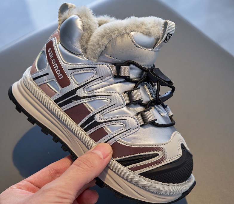 💖萨络蒙XT-Q加绒卡扣雪地靴!💘💲 🚗纯原萨络蒙 XT-Q 加绒卡扣保暖防水儿童休闲越野机能运动跑步鞋雪地靴🛵 💥SALOMON欧洲站厚底老爹鞋户外徒步鞋男女童百搭跑步鞋加棉雪地鞋童鞋💖 💘官网潮牌韩版最新款防滑耐磨加厚底透气休闲经典冬季潮鞋一脚蹬短靴棉靴🍎 🍒颜色: 黑,粉,灰 尺码:26-37码-选品中心