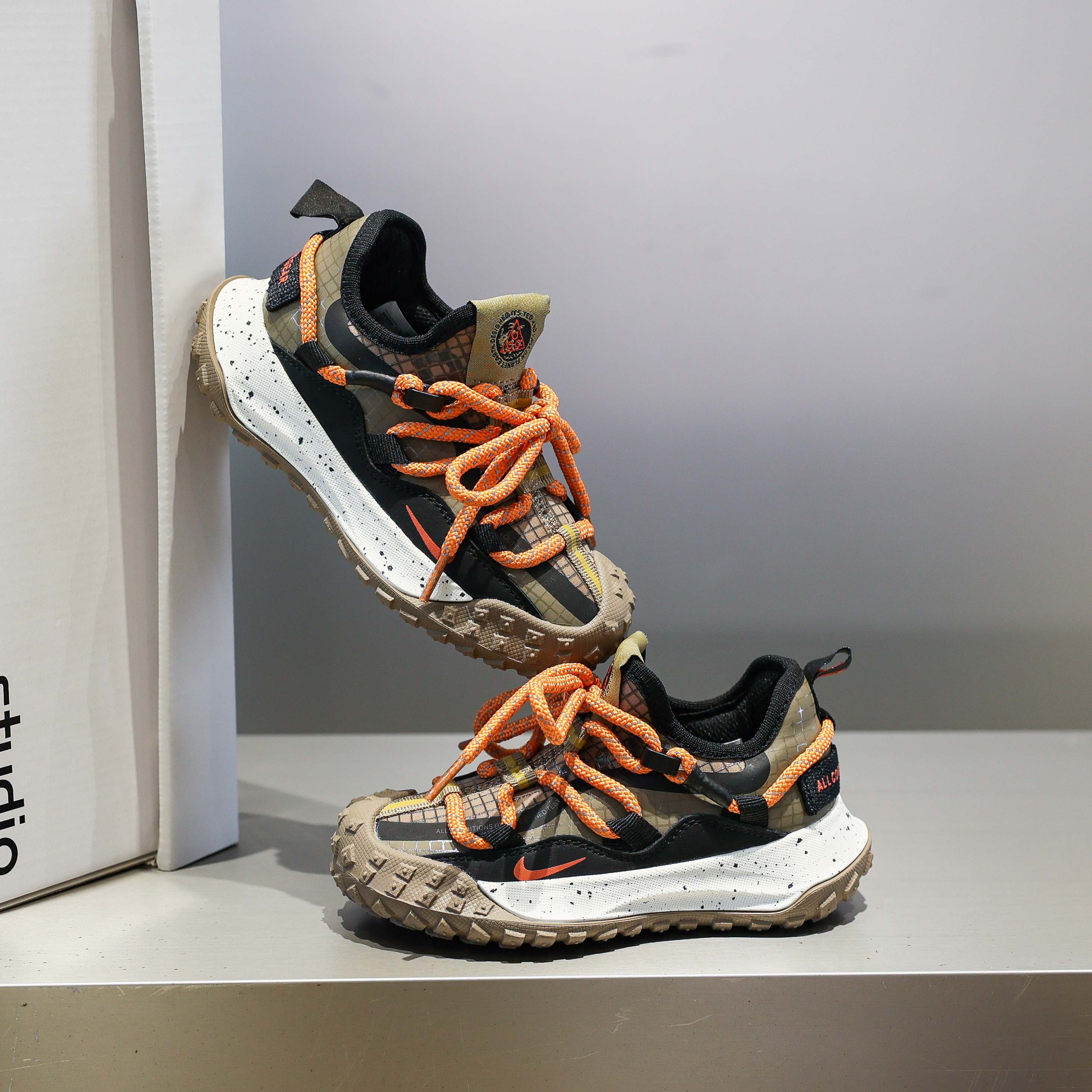 💖耐克ACG轮胎底登山童鞋 💘💲 🚗NIKE ACG Mountain Fly 轮胎底登山童鞋一脚蹬老爹鞋🛵 💝Nike榴莲底丑萌弹力口韩版炸街休闲户外登山鞋运动增高童鞋💘 🍒四季款透气防滑微弹力防踢减震防滑橡胶底新概念潮鞋德训鞋篮球鞋🍎 🦞实际脚长加0.5-1CM后选内长 🍒颜色: 紫色,黑色,绿色,棕色 码