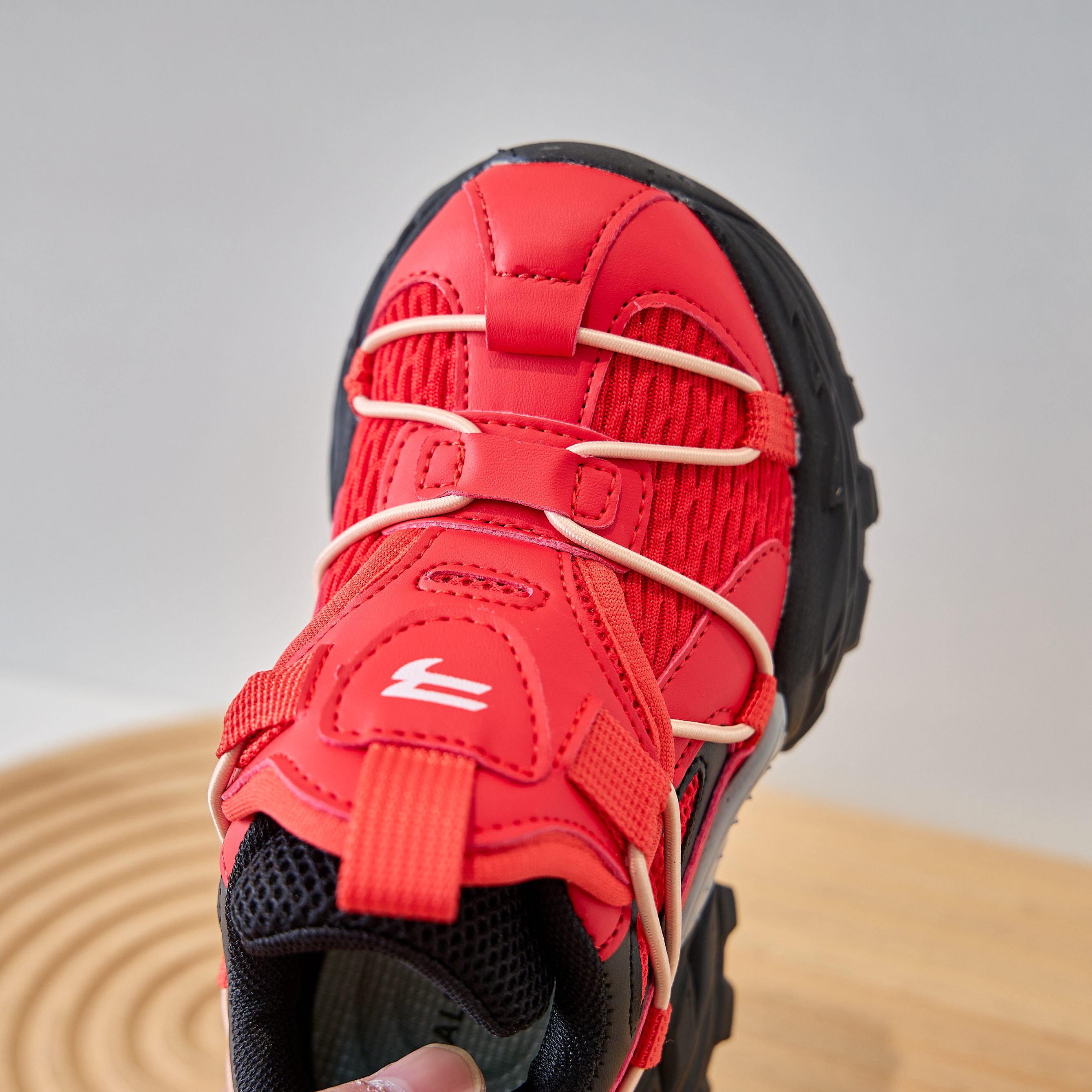 图片[3]-💝巴黎世家18XL登山鞋童鞋💘💲💰 🚗BALENCIAGA 15代18XL Hike最火爆的网红款松紧带儿童休闲登山鞋运动机能鞋🛵 🍎巴黎世家欧洲站走秀款厚底老爹鞋男女童松紧带户外徒步百搭跑步鞋炸街童鞋💖 🍒官网潮牌韩版最新款松紧带防滑增高底透气休闲经典四季款亲子潮鞋轻便童鞋🔥 🍒颜色： 灰色，黑色，红色 尺码：26-37码 实际脚长加0.5-1CM后选内长-选品中心