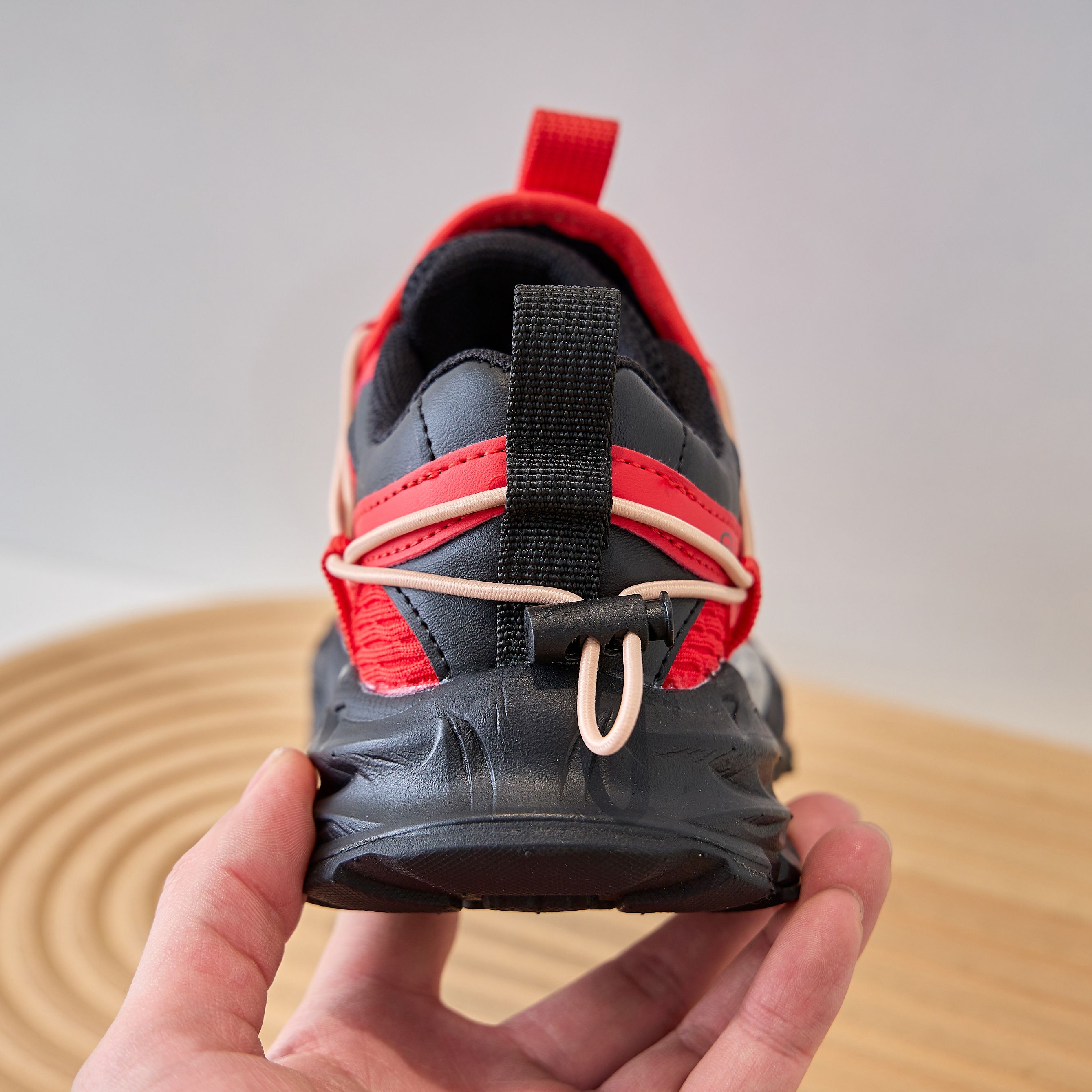 图片[6]-💝巴黎世家18XL登山鞋童鞋💘💲💰 🚗BALENCIAGA 15代18XL Hike最火爆的网红款松紧带儿童休闲登山鞋运动机能鞋🛵 🍎巴黎世家欧洲站走秀款厚底老爹鞋男女童松紧带户外徒步百搭跑步鞋炸街童鞋💖 🍒官网潮牌韩版最新款松紧带防滑增高底透气休闲经典四季款亲子潮鞋轻便童鞋🔥 🍒颜色： 灰色，黑色，红色 尺码：26-37码 实际脚长加0.5-1CM后选内长-选品中心