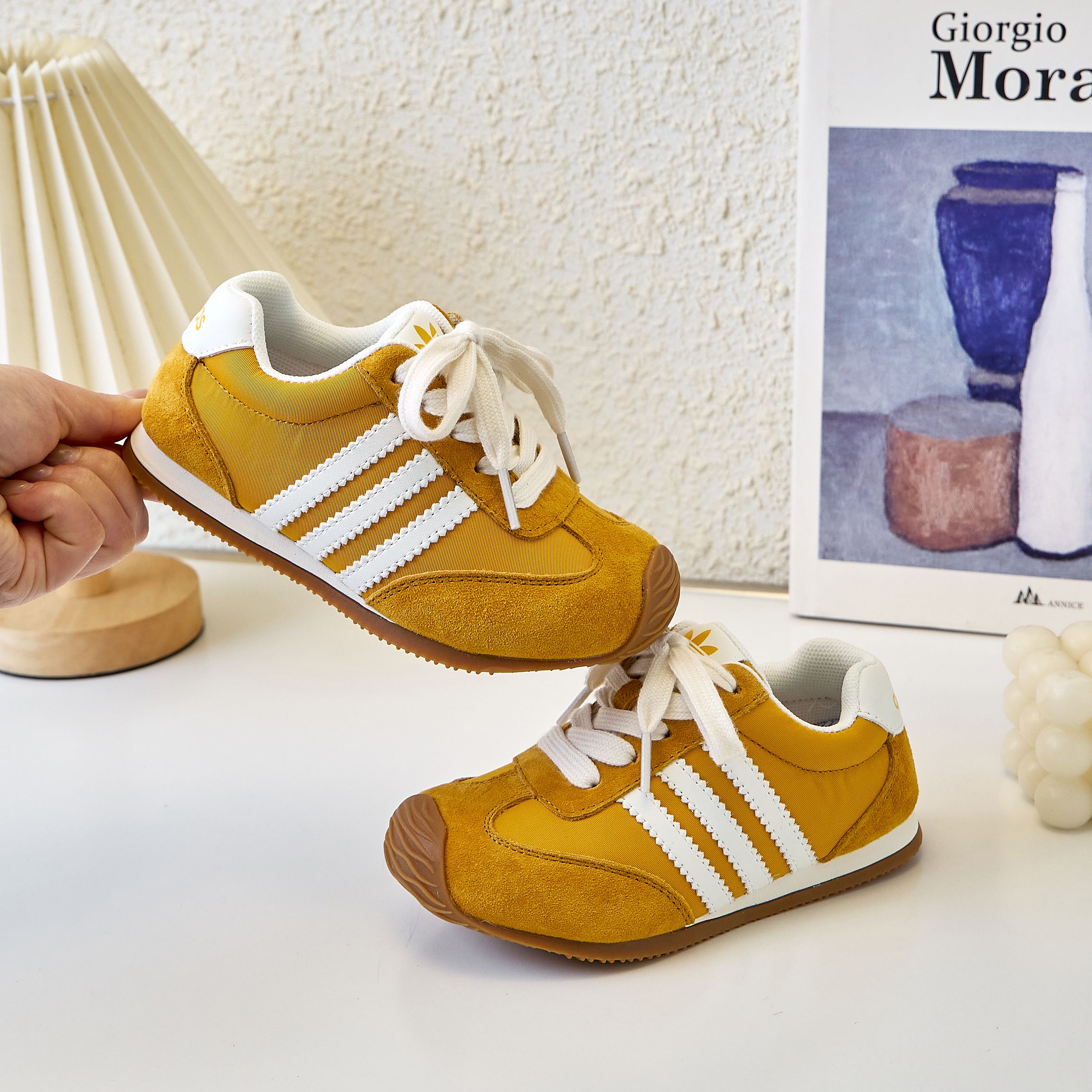 图片[3]-💝阿迪达斯阿甘德训鞋童鞋💘💲 🚗ADIDAS三叶草阿甘德训鞋网红款真皮+雨伞布芭蕾舞拼色儿童休闲运动鞋🛵 🍎明星款欧洲站系带内侧隐形魔术贴歪头鞋男女童百搭跑步鞋户外炸街童鞋💖 💖官网潮牌韩版最新款防滑平底舒适透气休闲经典四季款亲子潮鞋轻便童鞋🔥 🍒颜色6色可选： 黑色,黄色，绿色 红色，粉色，白色 尺码：26-37码 实际脚长加0.5-1CM后选内长-选品中心