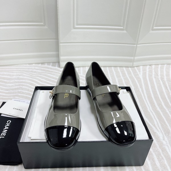 Chanel Single Layer Shoes Genuine Leather Lambskin Patent Sheepskin