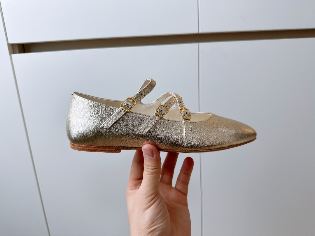 Celine Fall/Winter Retrospect: Sexy Mary Jane Shoes, Thin Belts, Big Bottoms. - 图片 9