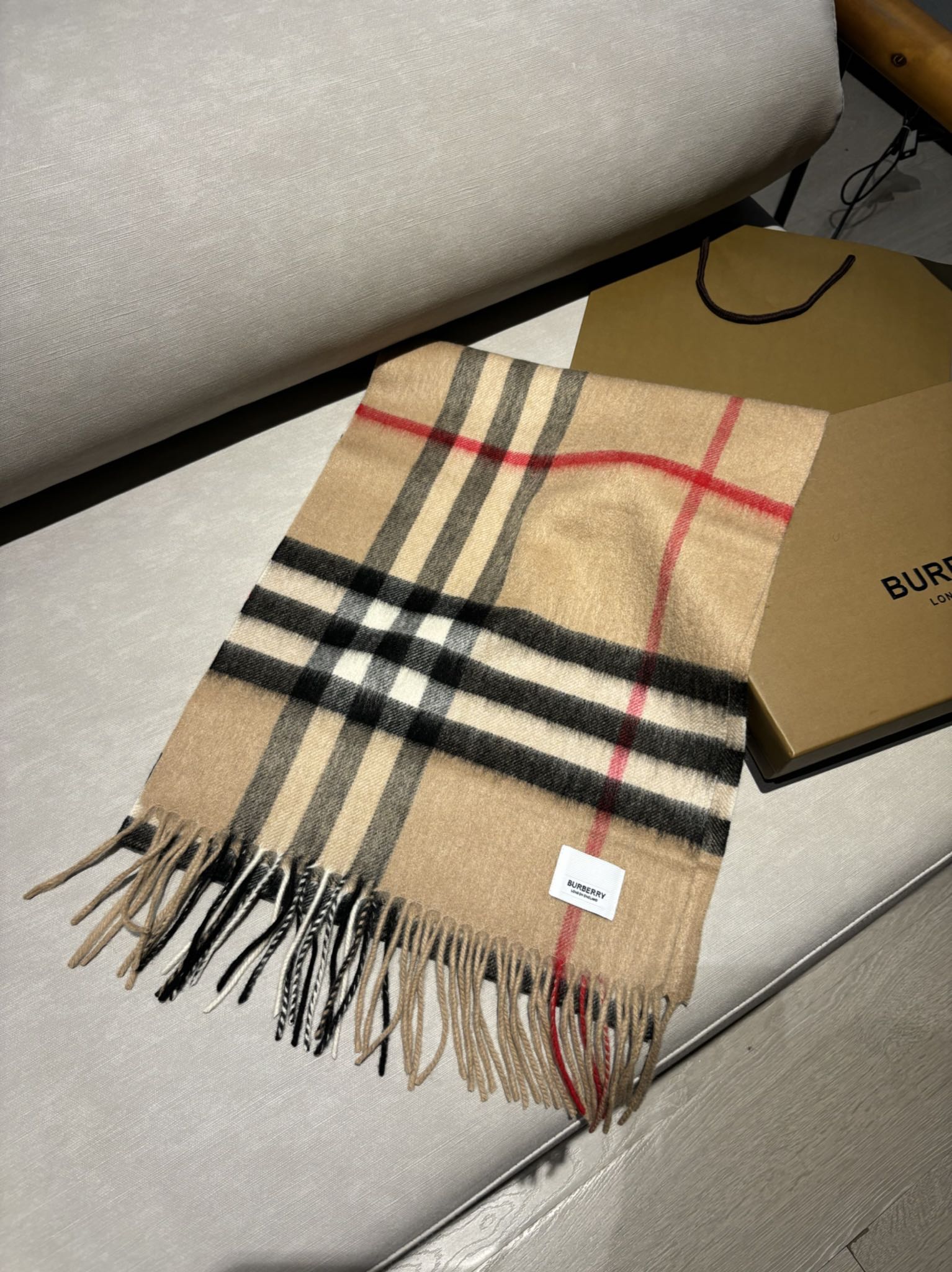 博柏利 Burberry 经典高级手袋包包 #IgIQ 5