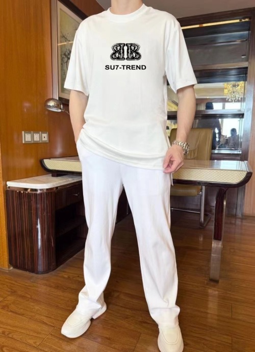 Balenciaga 2025 S/S Short Sleeve Tee - Classic Design, Ultimate Comfort 1 Balenciaga 2025 S/S Short Sleeve Tee - Classic Design, Ultimate Comfort