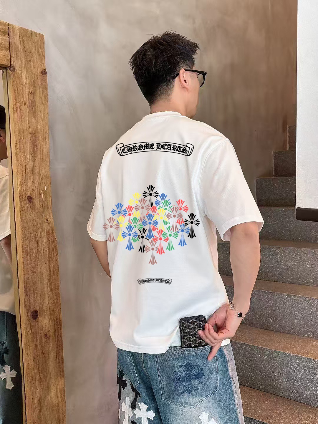 NO:925374,Crow Heart's high-end version of top-quality goods 2026 spring and summer new debut counter latest short-sleeved round neck T-shirt, high-end custom design, avant-garde and fashionable!  The brand logo is printed using high-end custom-made 280g double sand pure cotton fabric. It feels soft and comfortable to wear. It has counter-level exquisite stitching and fine workmanship. The upper body effect is incomparably handsome!  A must-have item for men and women alike!  Size M～XXXL When placing an order, please state your height and weight. Wear up to 200 pounds, black and white, chrome hearts, T-shirt, tees, t-shirt,19860909克罗心 高版本顶级货品2026春夏新款首发专柜最新款短袖圆领T恤 高端订制 设计前卫时尚！品牌logo釆用印花工艺 高端定制280克双沙纯棉面料.手感柔软.穿着舒适.专柜级别精致车线.做工精细.上身效果无敌帅气！男女同款情侣必备单品！码数M～XXXL下单报身高体重 最大穿200斤,黑白,,chrome hearts,T-shirt,tees，t-shirt,,Men's clothing