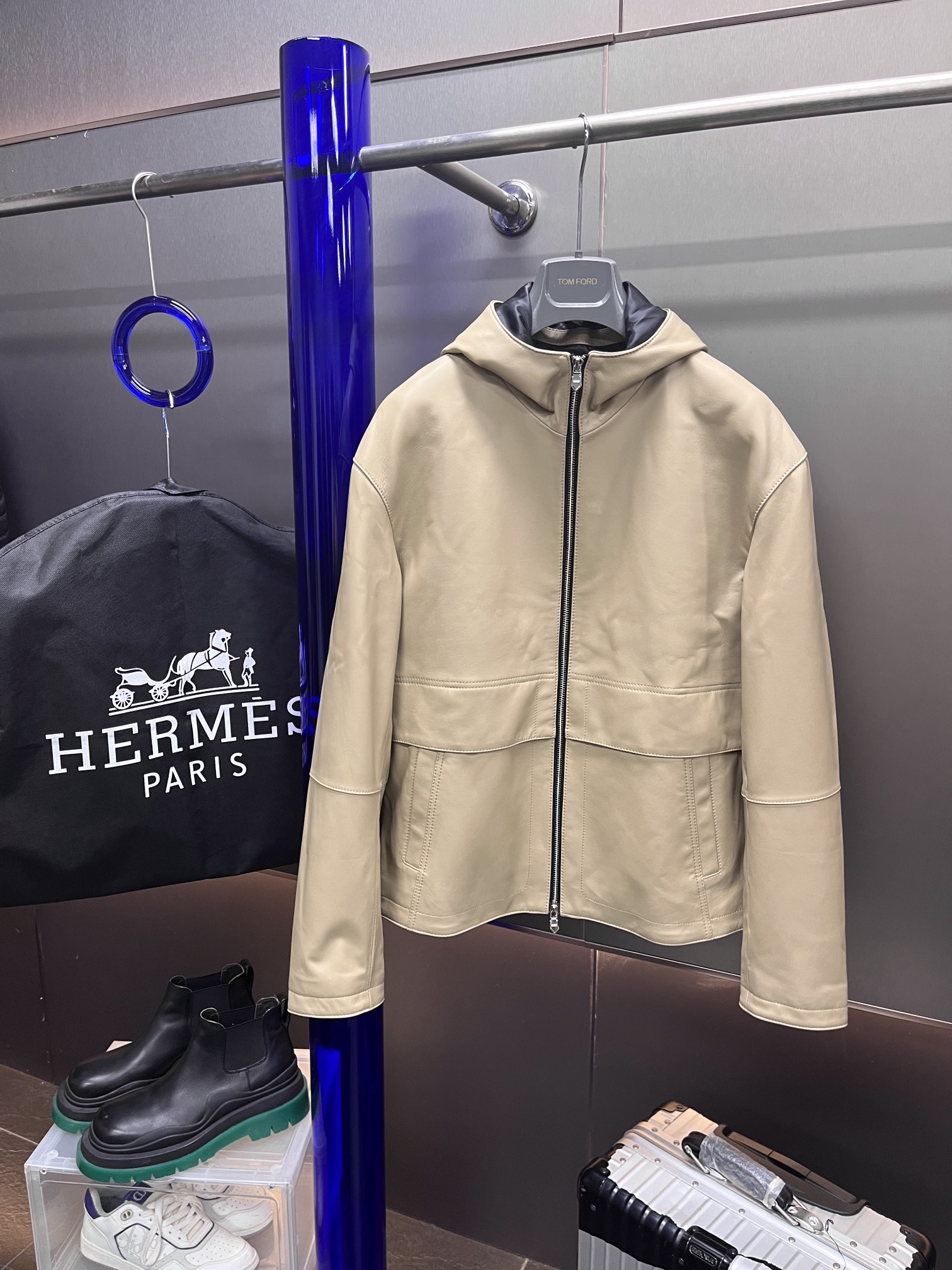 Hermes Clothing Coats & Jackets Best knockoff
 Black Lambskin Sheepskin Fashion Hooded Top PY23106