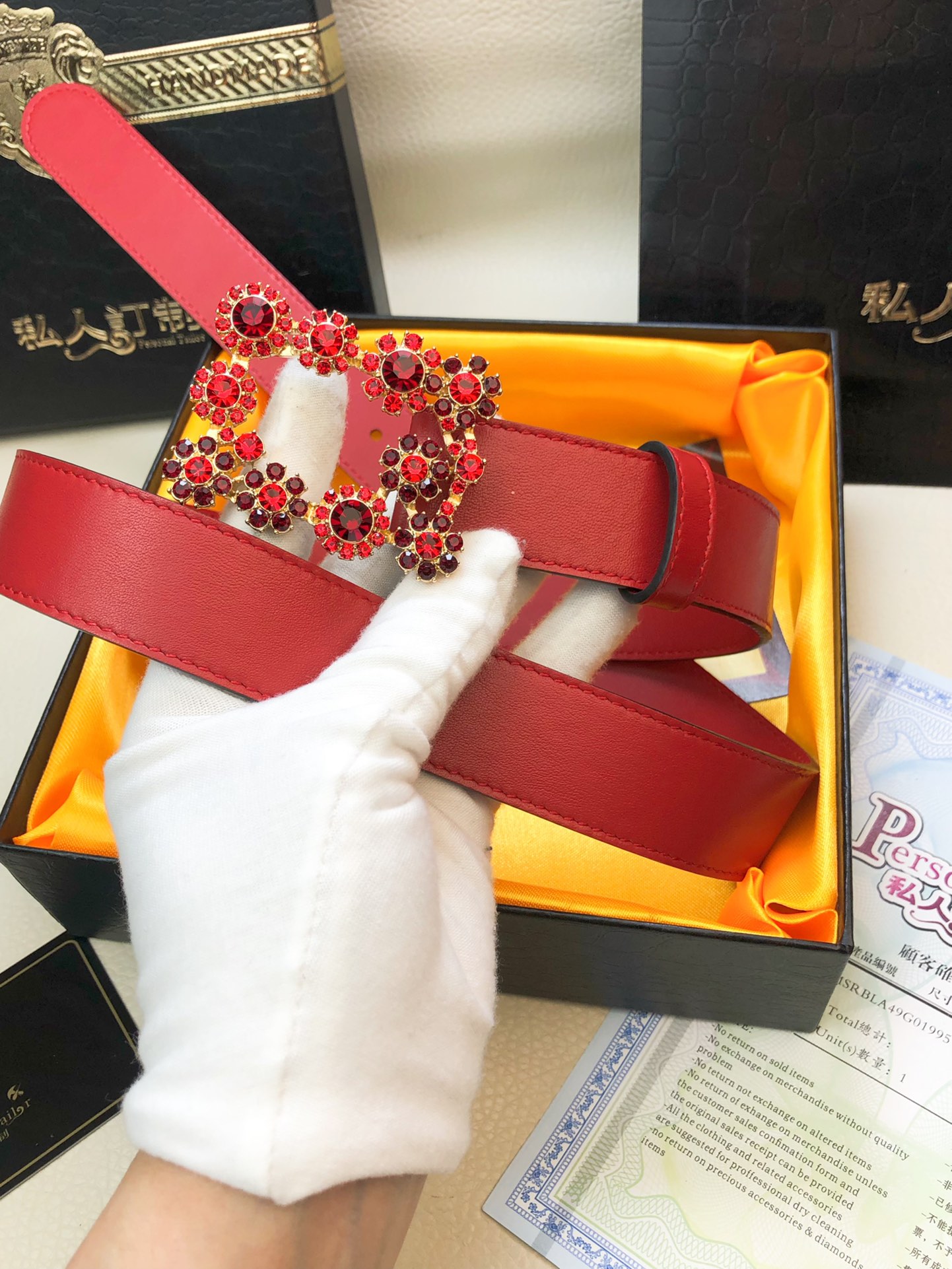 ️️最新火爆款上市品牌Rogervivier[强][强]高端品质！材料带身彩用进口头层牛皮制作原单专柜高