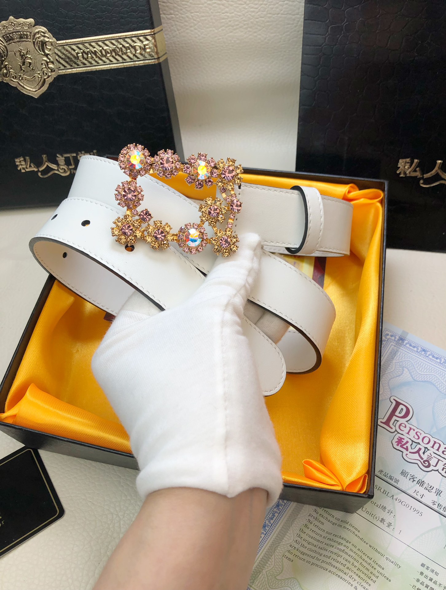 ️️最新火爆款上市品牌Rogervivier[强][强]高端品质！材料带身彩用进口头层牛皮制作原单专柜高