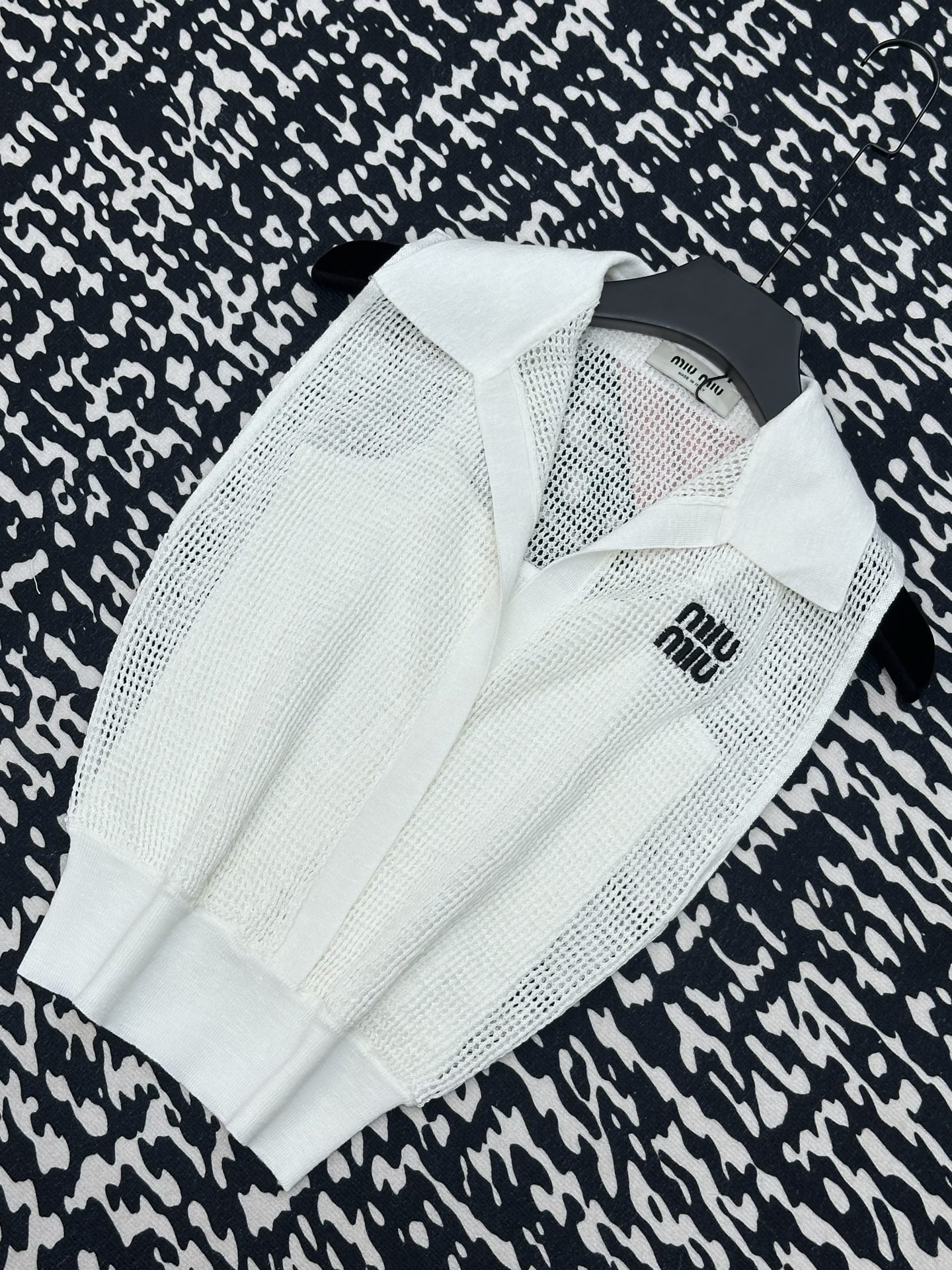 NO:415177,* New fabric breathable, design embellishment!  High-end atmosphere on the upper body. Number of codes//,alexander wang19860909* 新款 面料透气 设计修饰点缀！上身高级氛围感 码数//,,alexander wang,Women's clothing