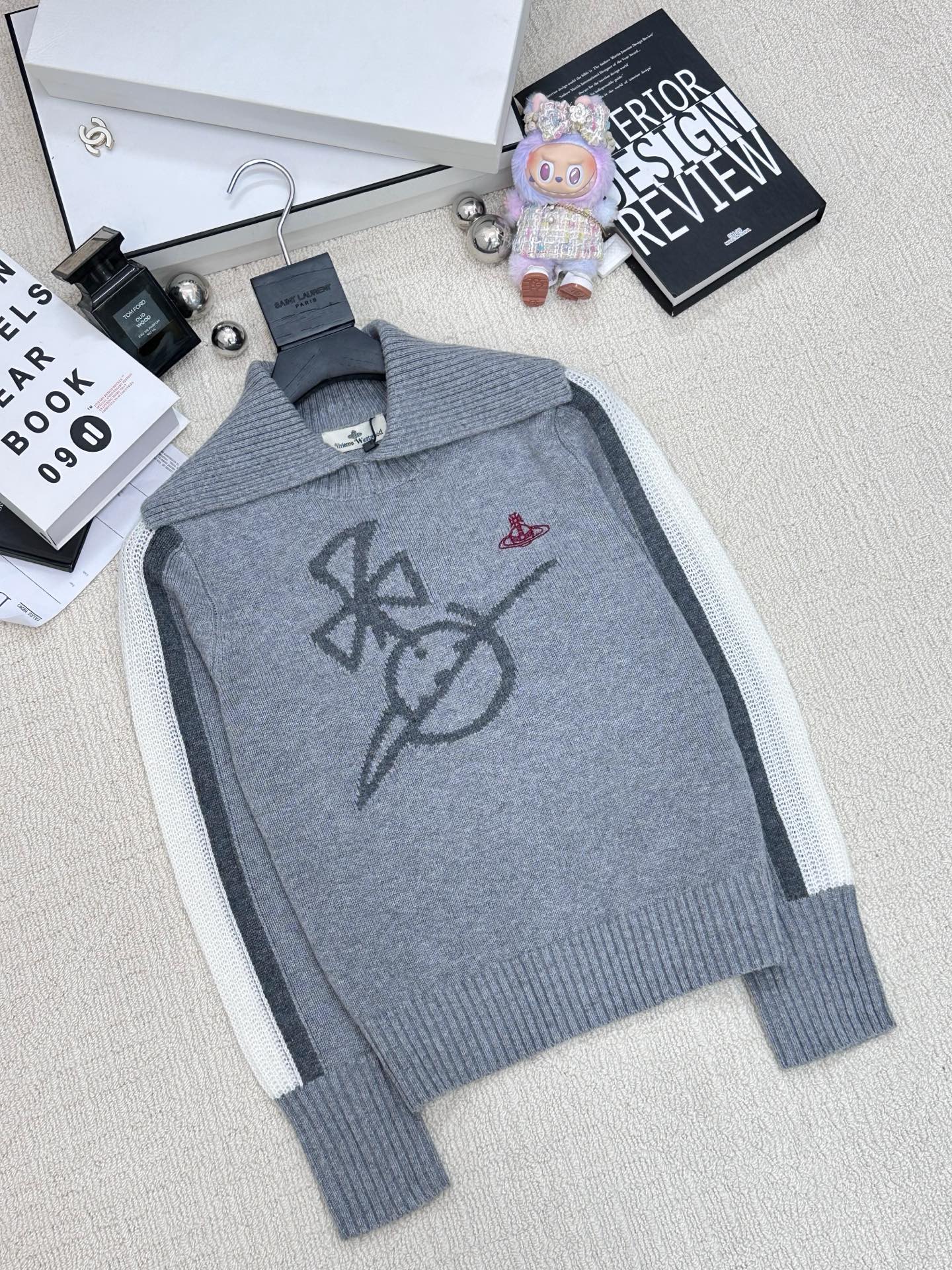 VivienWestwood 西太后 𝟐𝟓新款 翻领针织长袖款 logo图案修饰点缀 系列款出货 🆕🆕🆕