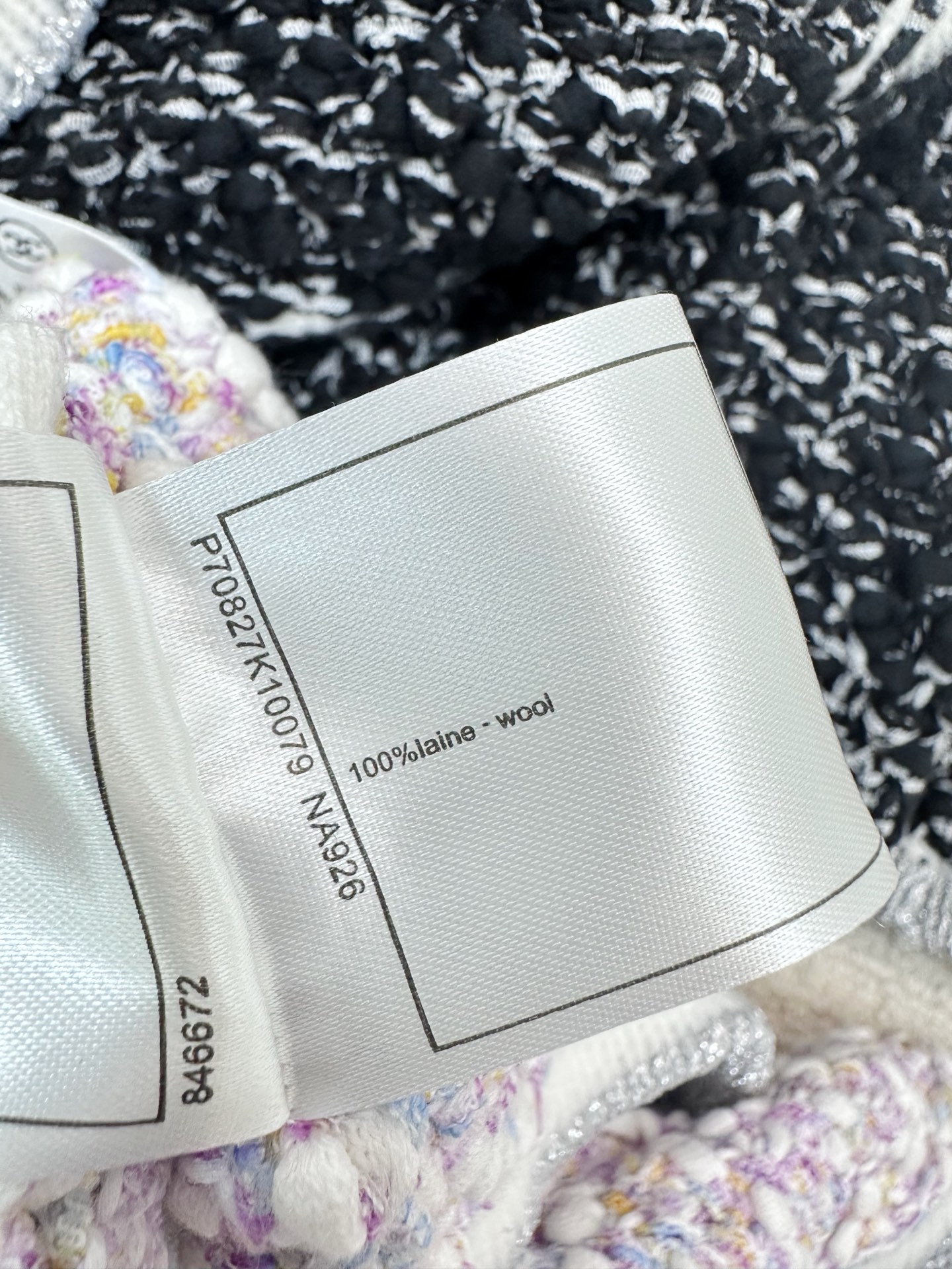 𝐂𝐡𝐚𝐧𝐞𝐥 𝟐𝟓新款 编织钩花彩色马甲款 logo图案修饰点缀 系列款出货 🆕🆕🆕 上身高级氛围感🈵️