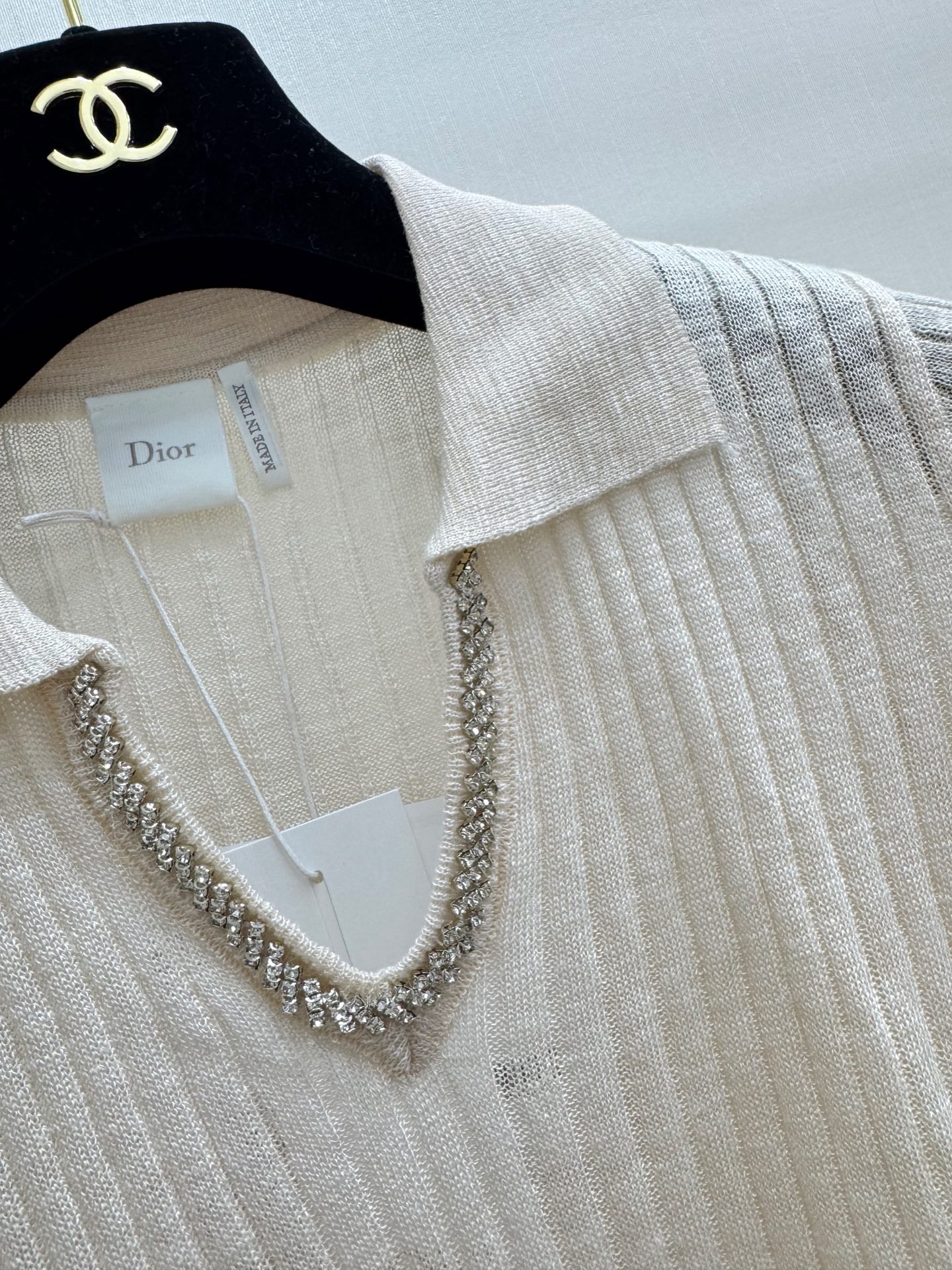 DIOR 26夏季新款 重工刺绣圆领短袖款 logo图案修饰点缀 上身高级氛围感🈵️🈵️ 三色SML