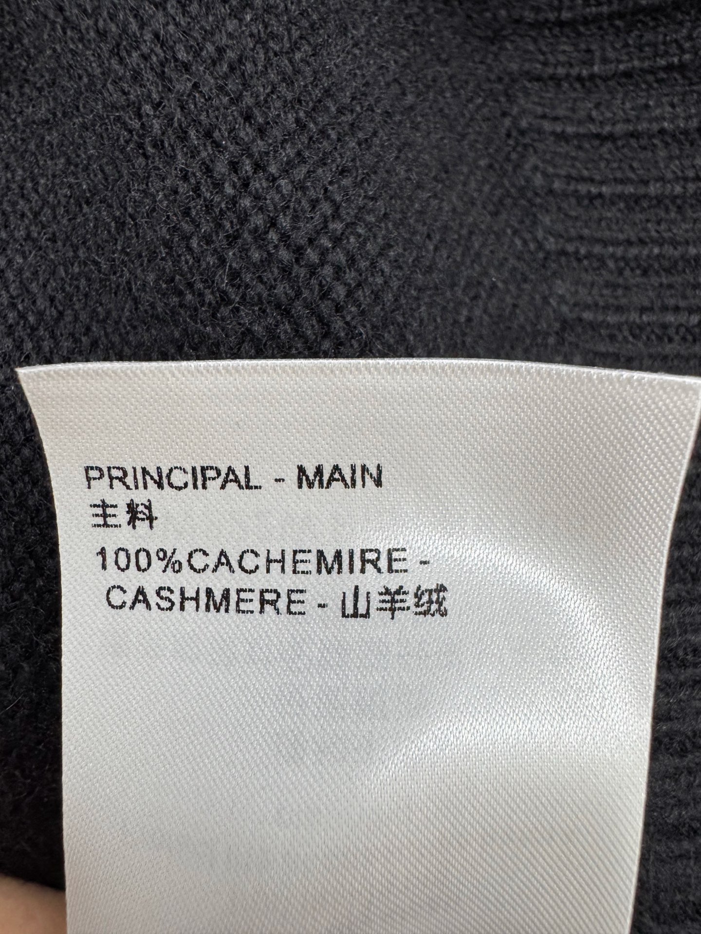1V 重工刺绣圆领长袖款 logo图案修饰点缀 上身高级氛围感🈵️🈵️ 四色SML