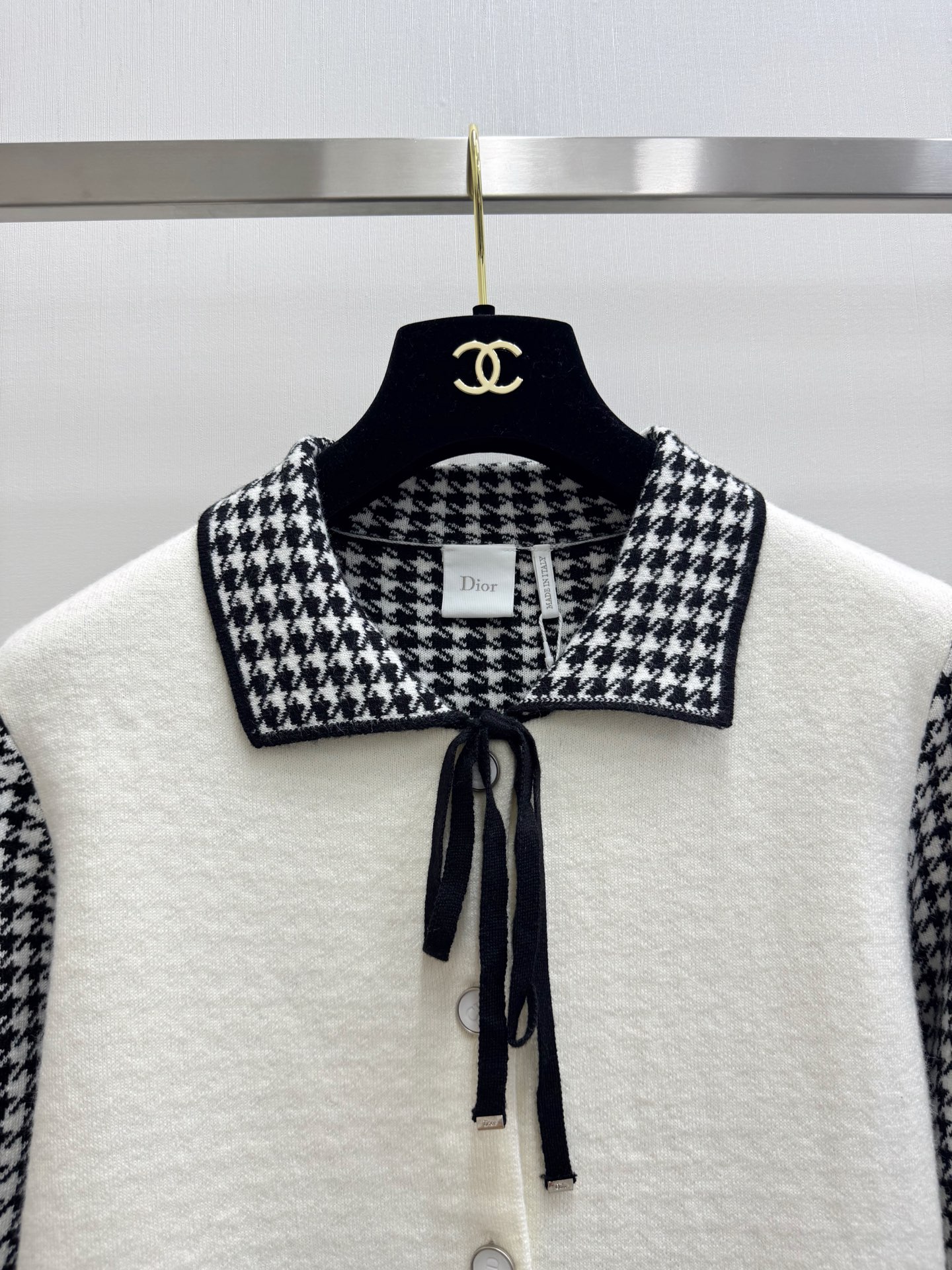 Dior 新款 官网同款千鸟格外套款 logo图案修饰点缀 上身高级氛围感🈵️🈵️ 两色SML