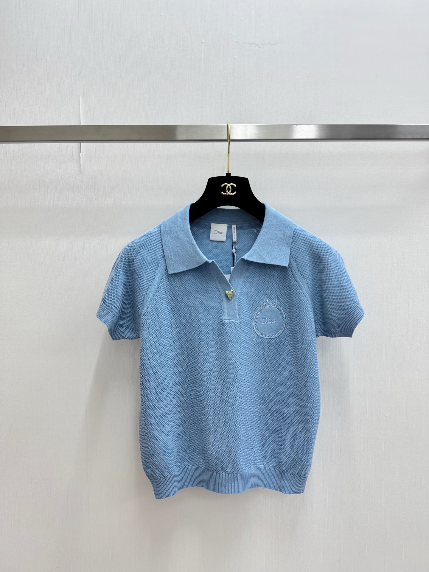 Dior 新款 简约风Polo领短袖款 logo图案修饰点缀 上身高级氛围感🈵️🈵️ 三色SML