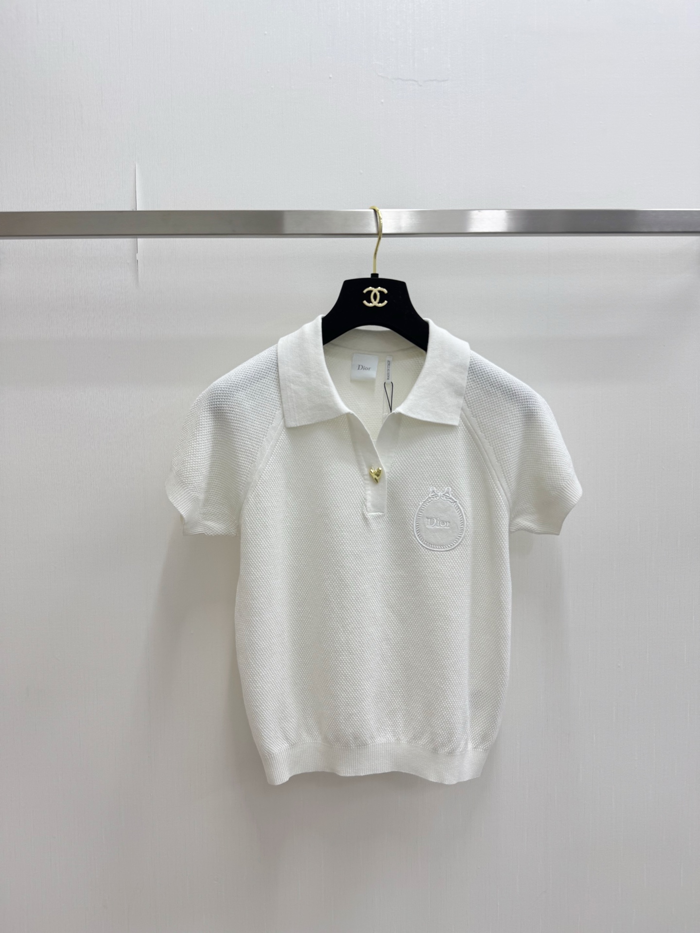 Dior 新款 简约风Polo领短袖款 logo图案修饰点缀 上身高级氛围感🈵️🈵️ 三色SML