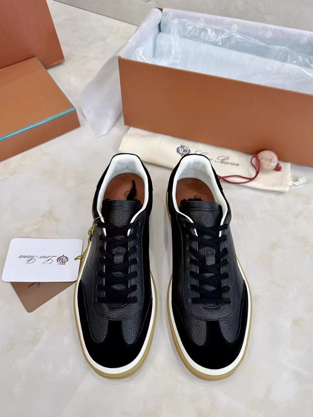 NO:408717,German training shoes Latest colors Women's shoes 35-41 Men's shoes 39-46, casual shoes/sports shoes, sneakers19860909德训鞋 最新颜色 女鞋 35-41 男鞋39-46,休闲鞋/运动鞋,sneakers,Women's Shoes