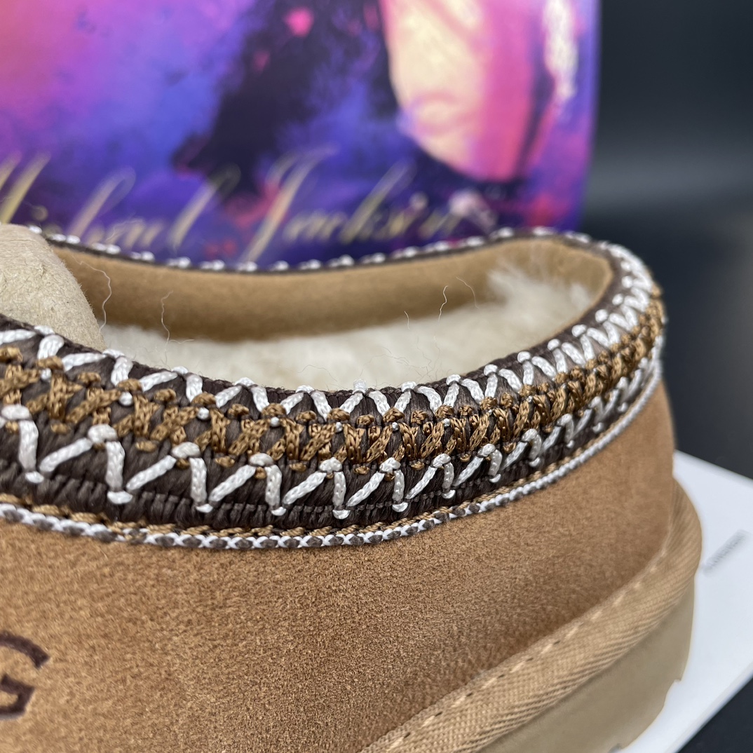 Ugg snow boots Ugg snow boots