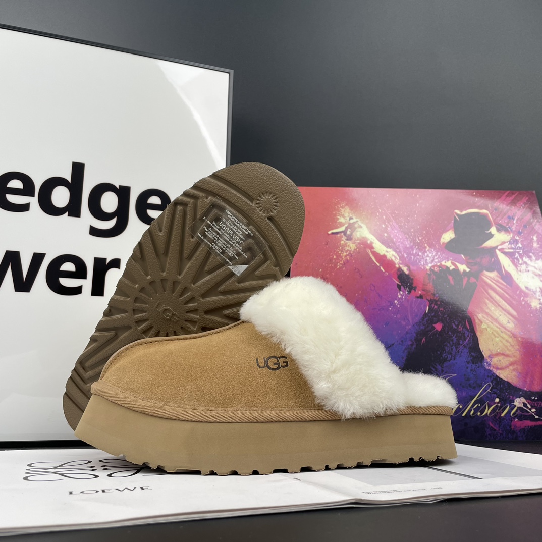 Ugg snow boots Ugg snow boots