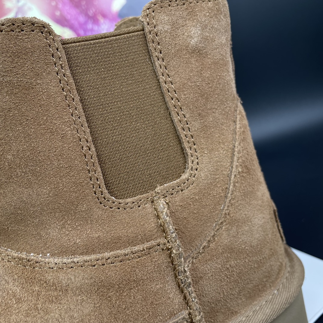 Ugg snow boots Ugg snow boots