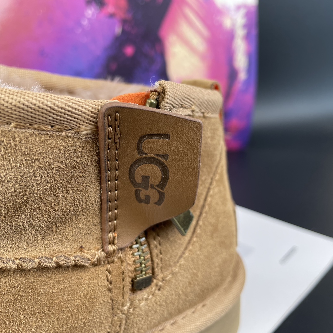 Ugg snow boots Ugg snow boots