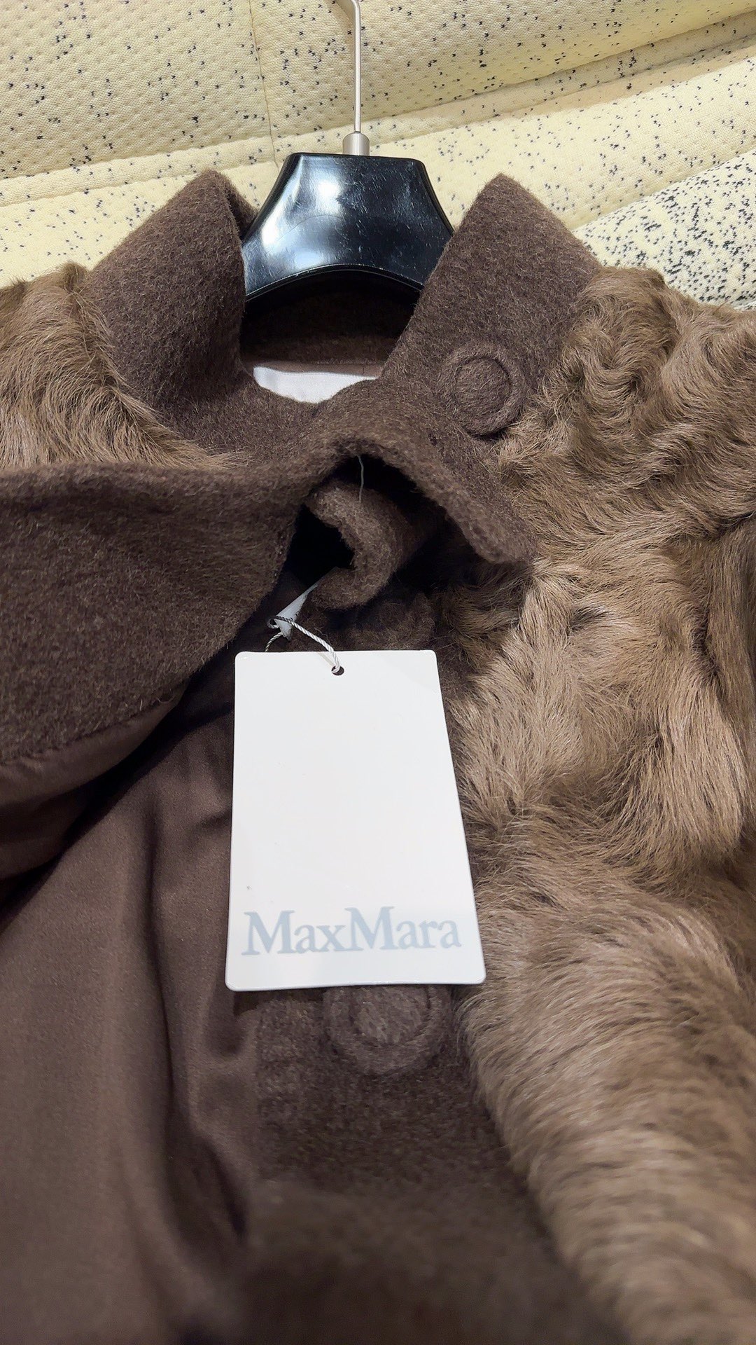 MAXMA*a Single-Rate Female Suit with Dust-Proof Bags Featuring Rare Little Lake Wool - 图片 7