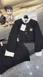 Lancement lourd Chanel 套 Set à haute définition Numéro de tissu personnalisé 36 38 40 💰520 Un ensemble de version géante 1 Lancement lourd Chanel 套 Set à haute définition Numéro de tissu personnalisé 36 38 40 💰520 Un ensemble de version géante