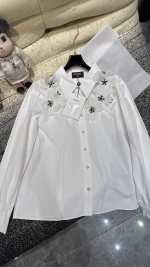 Magnifique chemise 🌺 à fleurs personnalisée Chane*, la collision de l'organza de soie et du coton importé Jue Juezi 36 38 40💰290 1 Magnifique chemise 🌺 à fleurs personnalisée Chane*, la collision de l’organza de soie et du coton importé Jue Juezi 36 38 40💰290
