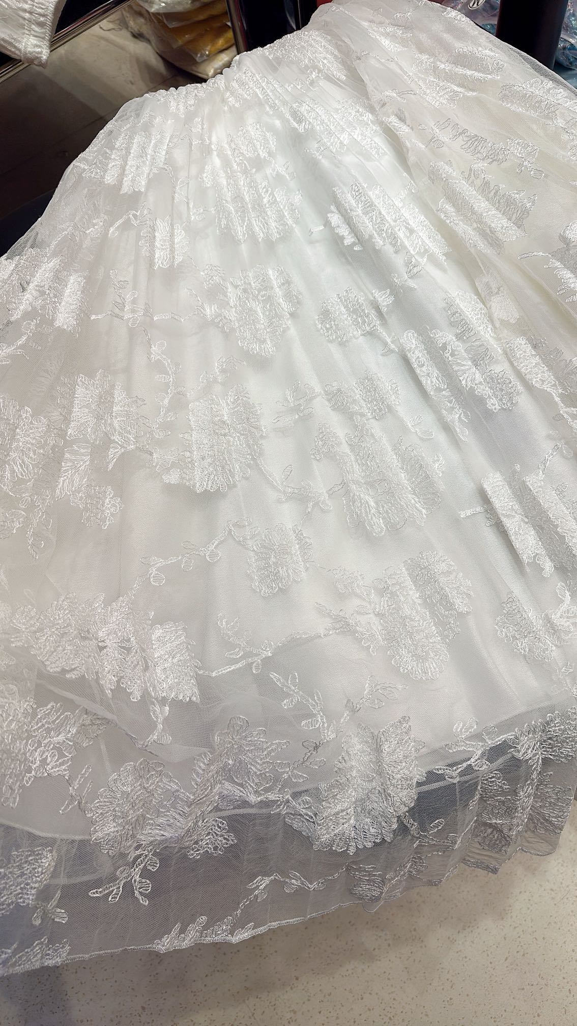 Emmano Scervino Heavy Work Embroidered Half Skirt with High-Ordered Package. - 图片 7