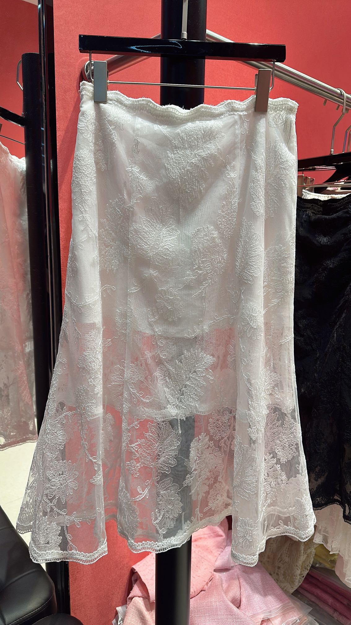 P1035 FIRST-CLASS FEMALE SUIT WITH A HIGH-ORDER PACKAGE